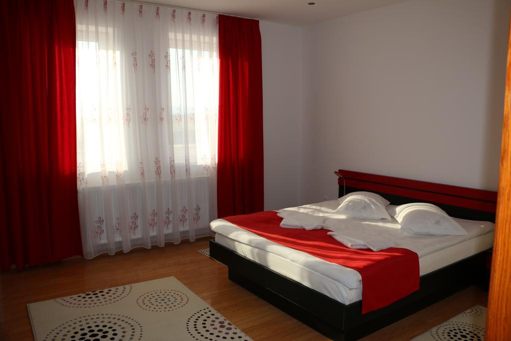 Sanderson Apartments Miercurea Ciuc Bilik gambar